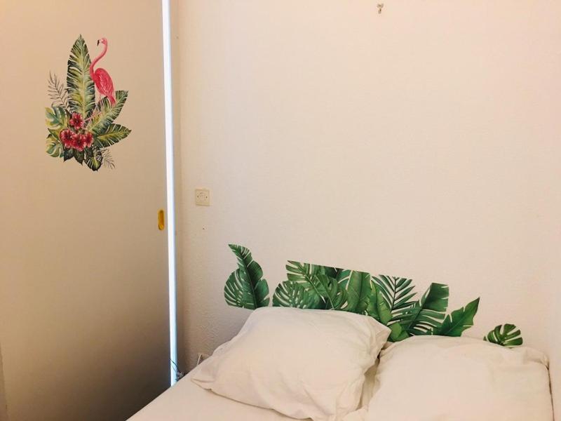 studio 25m2 climatisé - wifi gratuit - situé 150 metres mer - parking - avec balcon La Grande-Motte Esterno foto